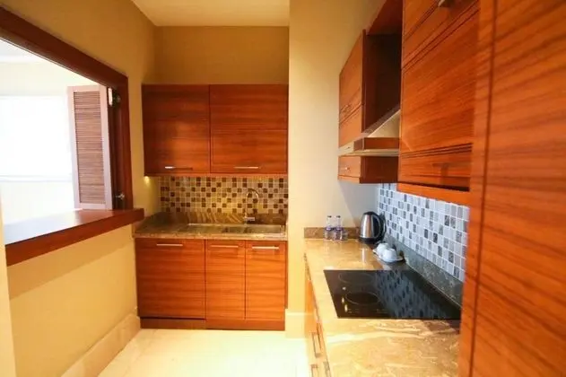 Apart Oda, Kara Manzaralı