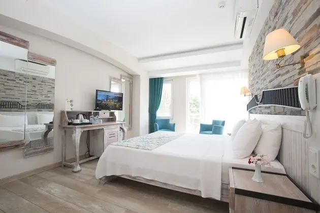 DELUXE ROOM DENIZ MANZARALI