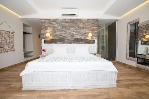 Deluxe Tek Büyük Yataklı Oda, Deniz Manzaralı