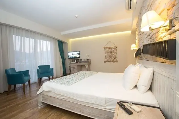 Deluxe Tek Büyük Yataklı Oda, Deniz Manzaralı