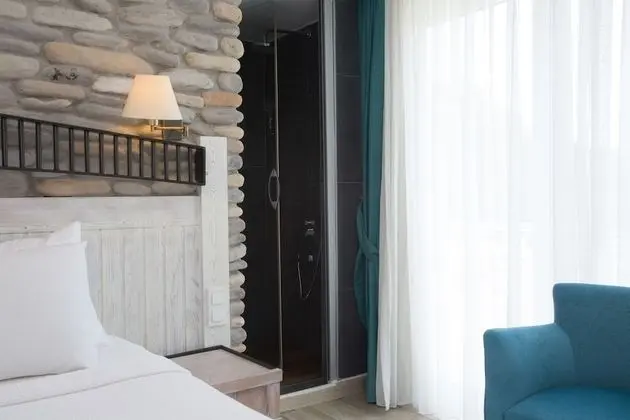 Deluxe Tek Büyük Yataklı Oda, Deniz Manzaralı