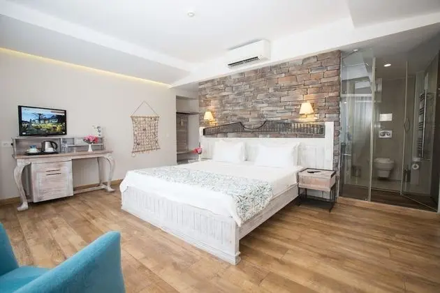 Deluxe Tek Büyük Yataklı Oda, Deniz Manzaralı
