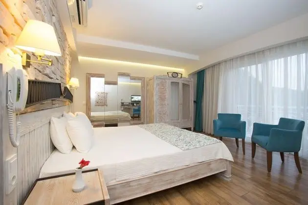 Deluxe Tek Büyük Yataklı Oda, Deniz Manzaralı