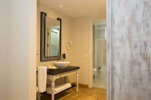 Deluxe Tek Büyük Yataklı Oda, Deniz Manzaralı