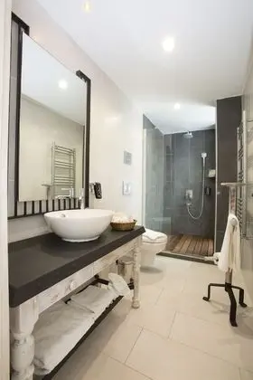 Deluxe Tek Büyük Yataklı Oda, Deniz Manzaralı