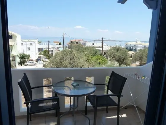 Stüdyo (for 3)
