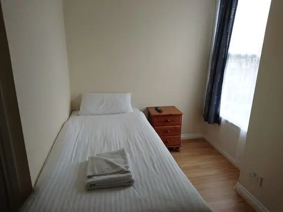 Economy Tek Kişilik Oda, Ortak Banyo