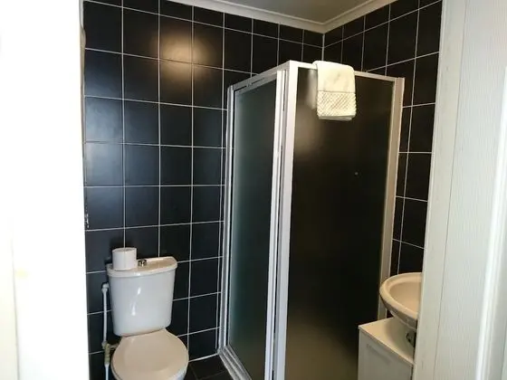 Tek Büyük Yataklı Oda, Banyolu/Duşlu (Walk-in Shower)