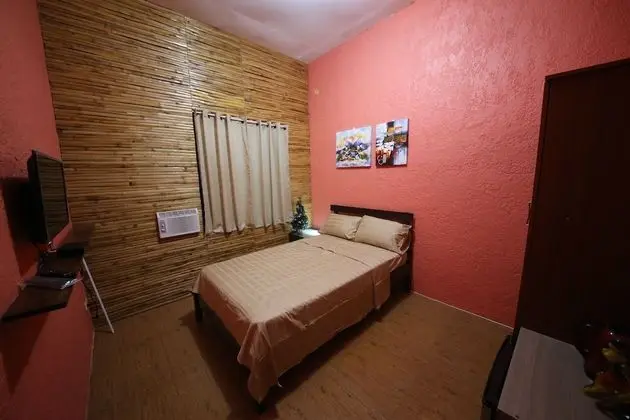 Deluxe Oda (Shared Bathroom)