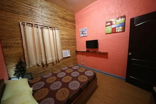 Deluxe Oda (Shared Bathroom)