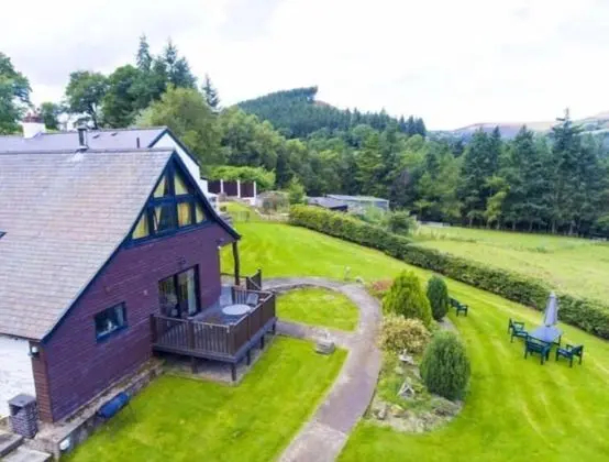 Luxury Kır Evi, Özel Banyo, Dağ Manzaralı (Swallows Cottage)