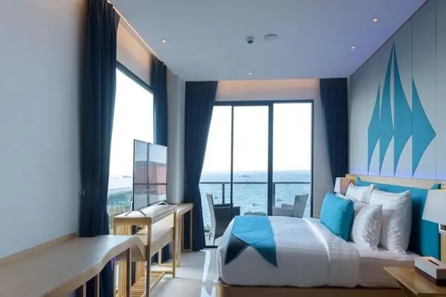 Deluxe Ocean View, Balcony
