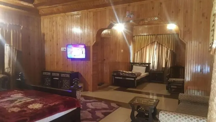 Standard Tek Büyük Yataklı Oda