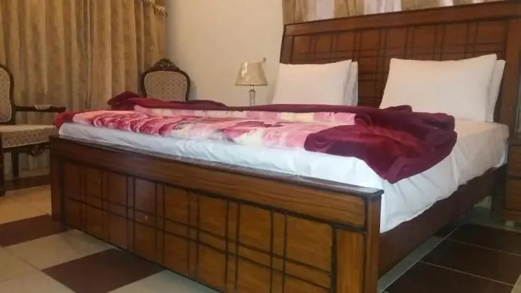 Standard Tek Büyük Yataklı Oda