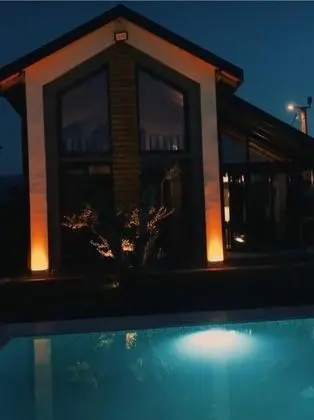 Villa, Havuz Manzaralı, Isıtmalı Özel Havuzlu