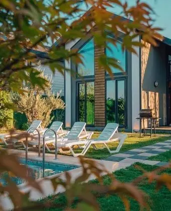 Villa, Havuz Manzaralı, Isıtmalı Özel Havuzlu