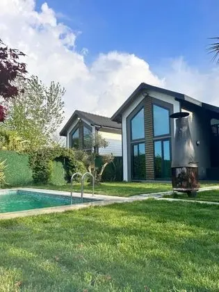 Villa, Havuz Manzaralı, Isıtmalı Özel Havuzlu
