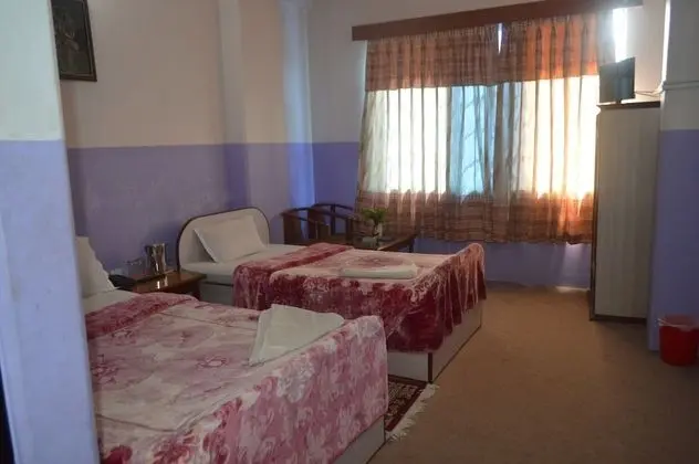 Standard Tek Büyük veya İki Ayrı Yataklı Oda
