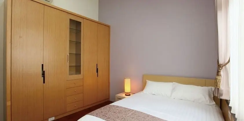 Tek Büyük Yataklı Oda, Ortak Banyo