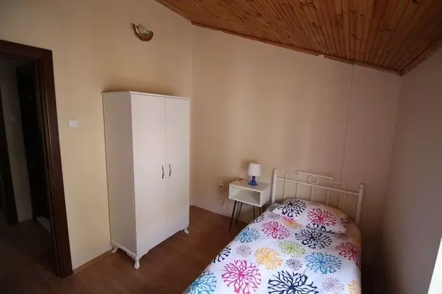 Tek Kişilik Oda, Ortak Banyo
