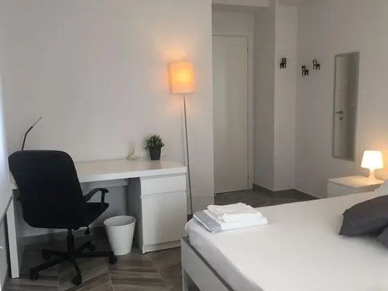 Design Tek Büyük Yataklı Oda, Balkon, Dağ Manzaralı