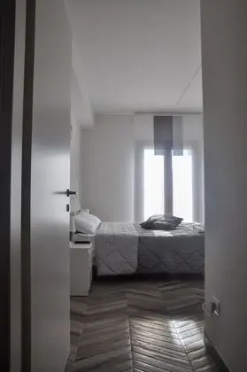 Design Tek Büyük Yataklı Oda, Balkon, Dağ Manzaralı