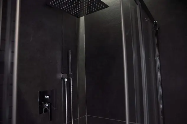 Design Tek Büyük Yataklı Oda, Dağ Manzaralı