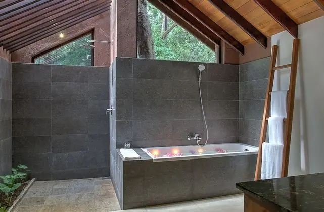 Superior Kır Evi