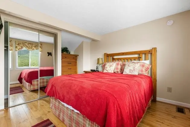 Daire, 1 Büyük (Queen) Boy Yatak ve Çekyat, Balkon, Dağ Manzaralı (#B303)