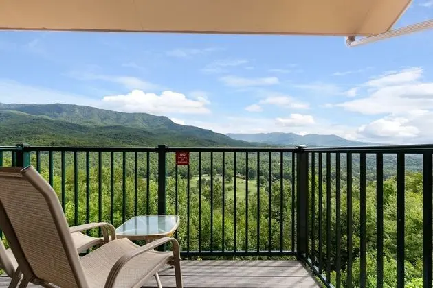 Daire, 1 Büyük (Queen) Boy Yatak ve Çekyat, Balkon, Dağ Manzaralı (#B303)