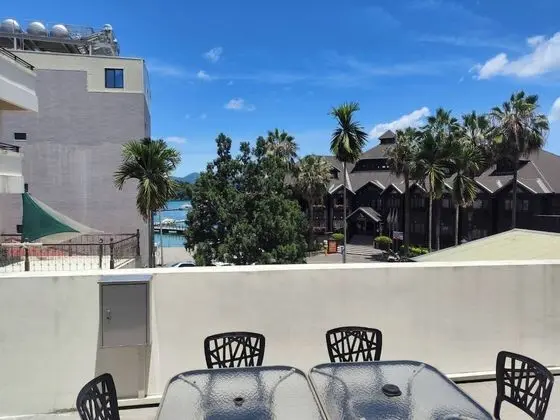 Family Oda, Sigara İçilmez, Balkon