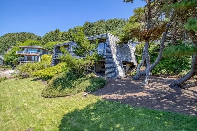 Ev, Birden Çok Yatak (Deerfield Cottage)