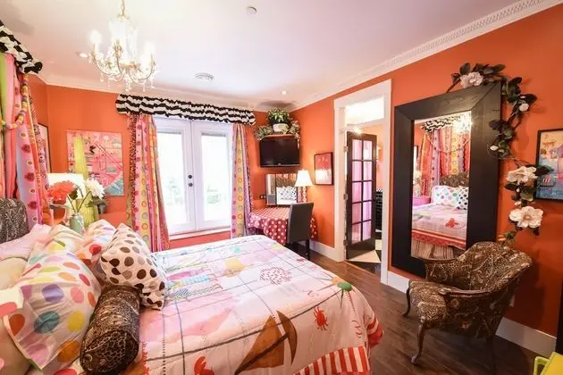 Deluxe Büyük Yataklı Tek Kişilik Oda, 1 Büyük (Queen) Boy Yatak, Küvet, Avlu