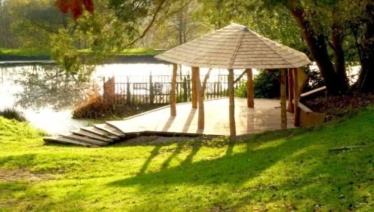 Deers Leap Retreat Farmhouse