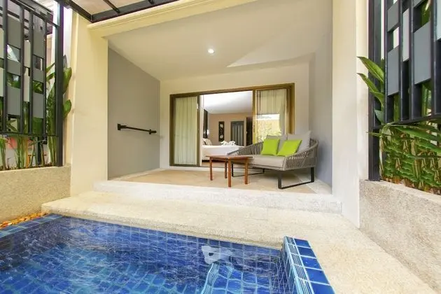 Deluxe with Jacuzzi