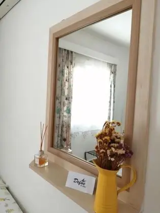 Triple, Bahçe Manzaralı
