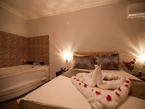 Jakuzili Deluxe Oda, Orman Manzaralı