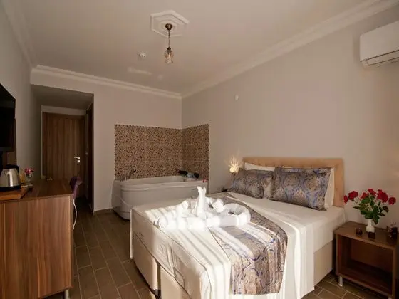 Jakuzili Deluxe Oda, Orman Manzaralı