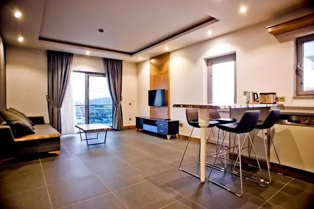 Daire-İki Yatak Odalı, Deniz Manzaralı