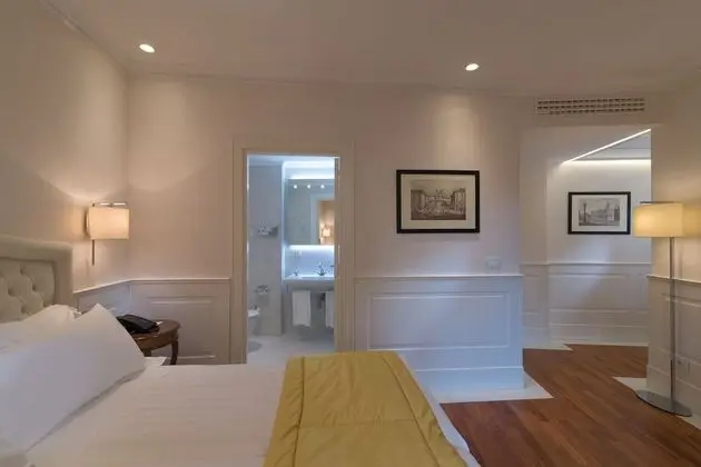 Superior Tek Büyük Yataklı Oda