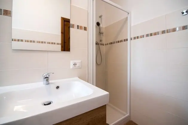 Basic Tek Büyük Yataklı Oda, Bahçe Manzaralı