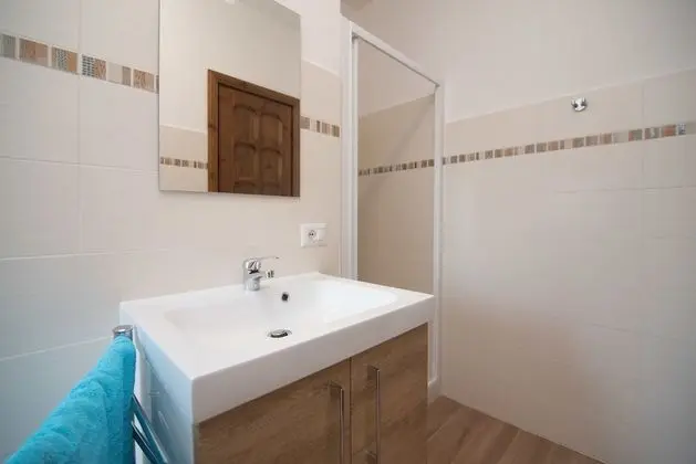 Basic Tek Büyük Yataklı Oda, Bahçe Manzaralı