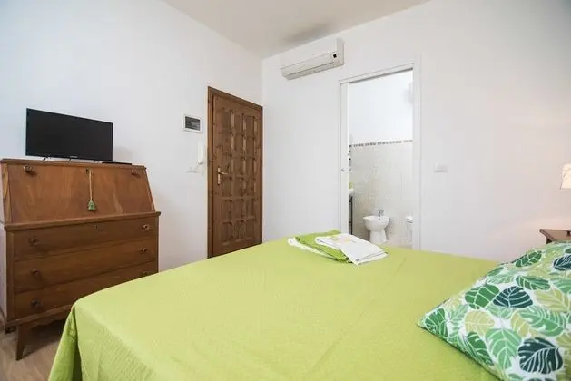 Tek Büyük Yataklı Oda, Bahçe Manzaralı