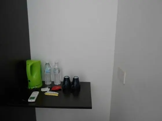 Standard Üç Kişilik Oda, Penceresiz