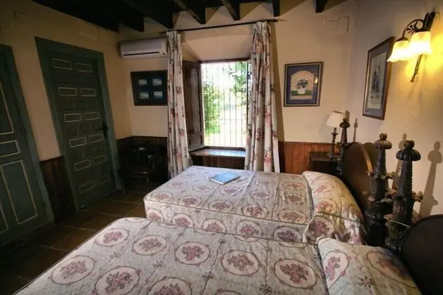 Ev, Birden Çok Yatak Odası, Kişiye Özel Havuzlu