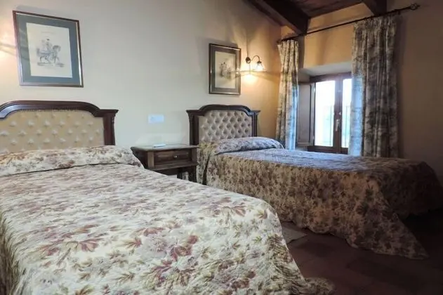 Ev, Birden Çok Yatak Odası, Kişiye Özel Havuzlu