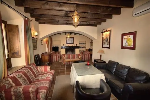 Ev, Birden Çok Yatak Odası, Kişiye Özel Havuzlu