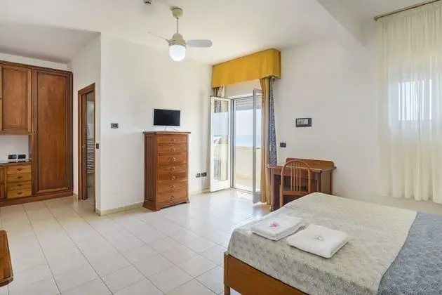 Tek Büyük Yataklı Oda