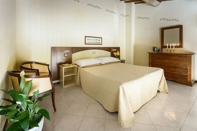 Classic Tek Büyük Yataklı Oda