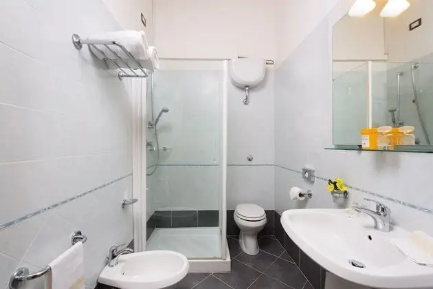 Classic Tek Büyük Yataklı Oda